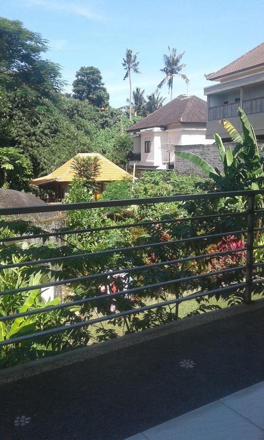 Madu Sentana House Hotel Ubud Buitenkant foto