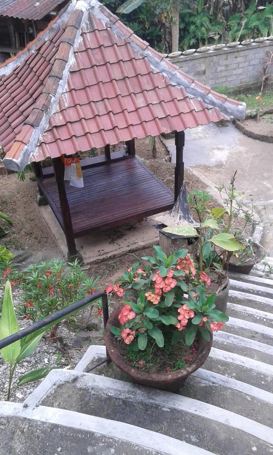 Madu Sentana House Hotel Ubud Buitenkant foto